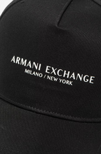 Șapcă Armani Exchange negru - detaliu logo